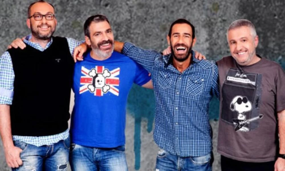 Ούτε οι υπόλοιποι είναι αγγελούδια.....: Δείτε τι εύχεται ο Χρήστος Κιούσης σε χρήστη στο twitter με αφορμή τον Στάθη Παναγιωτόπουλο